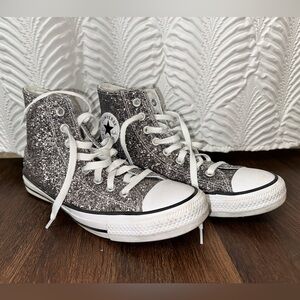 Chuck Taylor High Rise Converse